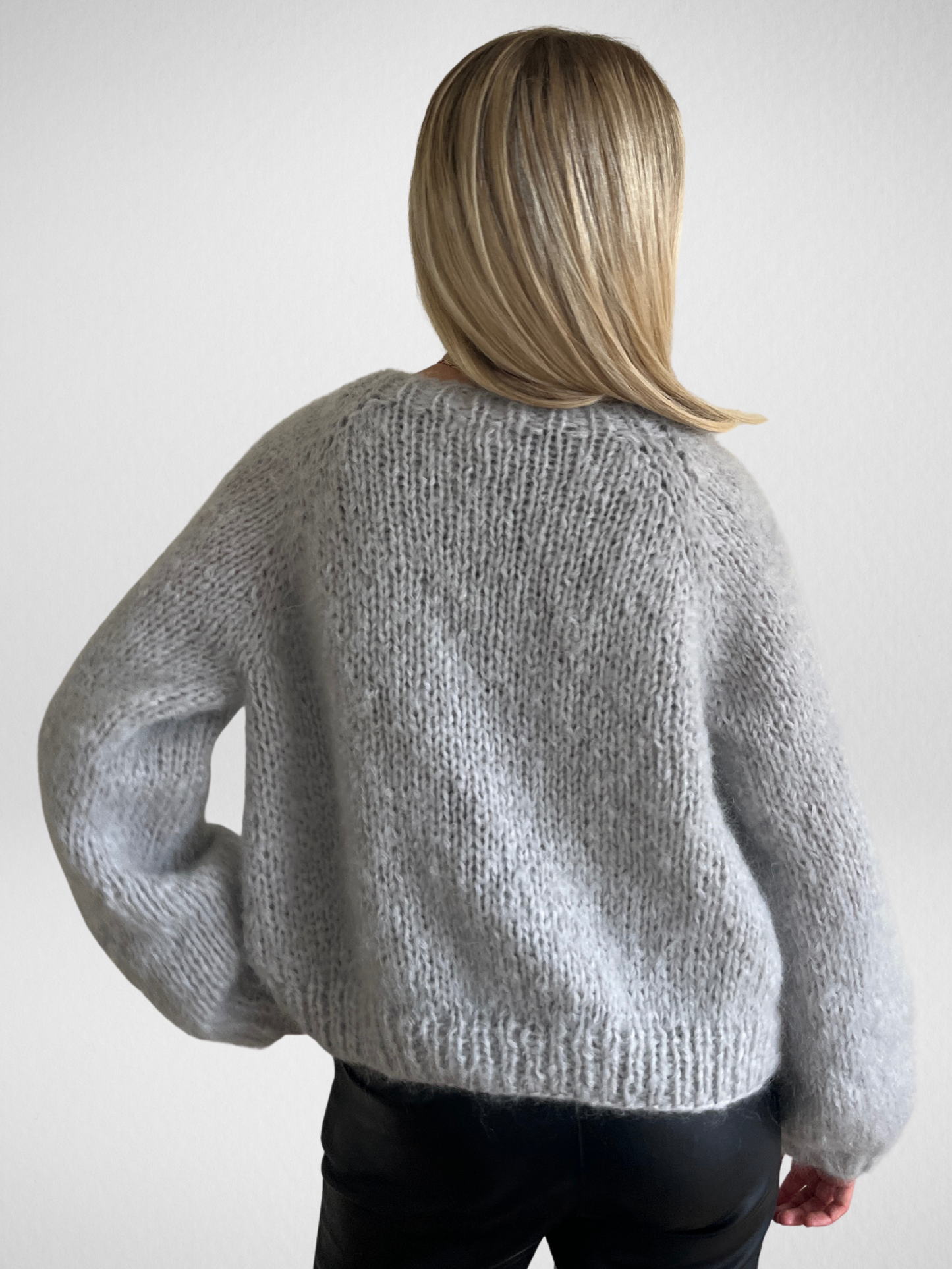 IRIS KNIT CARDIGAN SILVER - PRE-ORDER